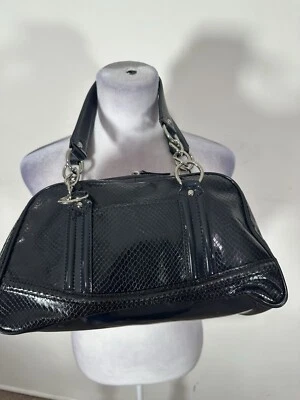 Bolso de mano Ann Taylor de cuero de piel de serpiente color negro para mujer  Foto 1 de 4