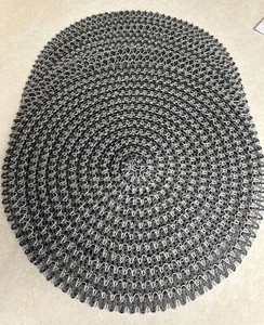 Set Of 6 Round Woven Placemats Elegant Metallic Gray/Silver 15” Pressed Vinyl - Picture 1 of 7