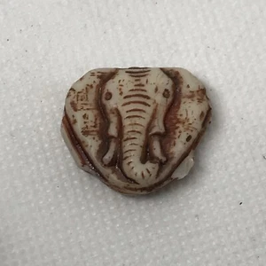 Vidrio checo, gran encanto de cara de elefante asiático, premio Cracker Jack años 1900 - Imagen 1 de 4