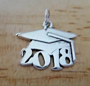 Sterling Silver 15x19mm Birth Anniversary Wedding Graduation 2018 Cap Charm - Picture 1 of 3