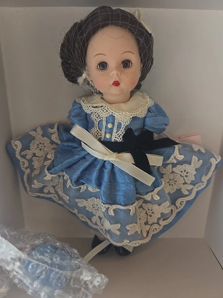 Muñeca rara Madame Alexander "Wendy's Favorite Keepsake" #36780–8′′ - LE876/1500–NRFB Foto 1 de 4
