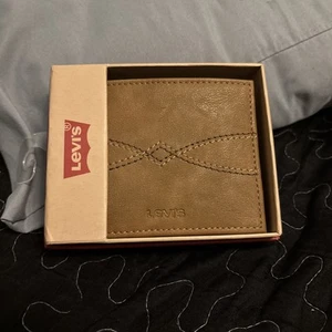 Levi's Brown Men's Wallet New With Box & Tags - Picture 1 of 2