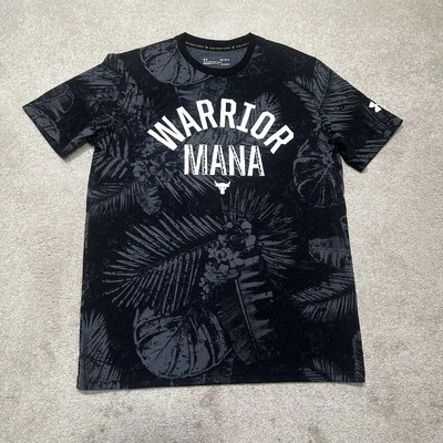 Nueva sin etiquetas Camiseta Under Armour Project Rock Warrior Mana Para Hombre Mediana Negra Floral Foto 1 de 4