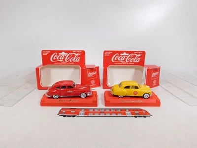 2x Solido 1:43 Modello Coca-Cola Chevrolet Berlina Chrysler Windsor Mint + Box # - Immagine 1 di 4