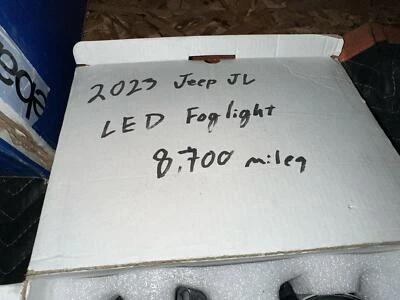 Jeep JL 23 OEM Juego de luces antiniebla LED Foto 1 de 2