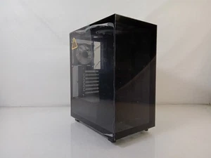 Vida Vetro Mid Tower ATX Windowed Desktop PC Case - Dented Base - Afbeelding 1 van 6