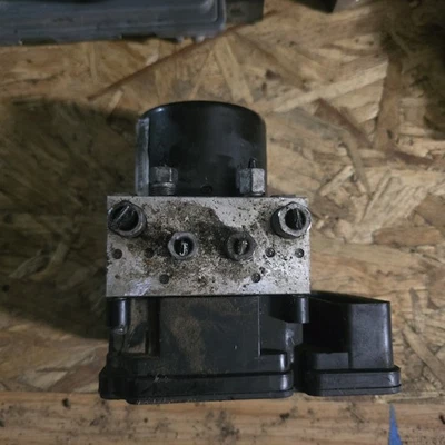 Dodge Charger ABS 2013-2014 montaje de freno antibloqueo ABK OEM P68157545AF Foto 1 de 3