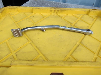 Honda V45 Magna 1983 VF750C OEM pedal de freno Foto 1 de 4