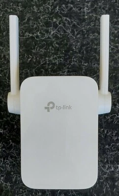 TP-LINK RE305 Dual-Band Wireless Range Extender - White - Image 1 of 4