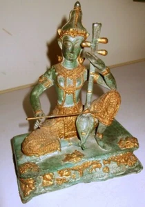 SCULTURA FEMMINILE FUSIONE IN BRONZO MUSICO THAILANDESE. - Foto 1 di 8