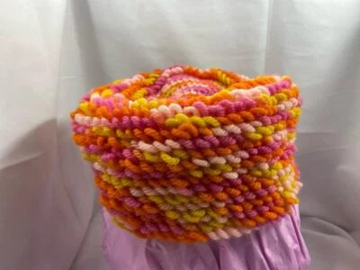 Vintage Mod Look 1970's Hand Knit Crochet Ladies Womens Hat Beanie Bucket - Image 1 of 4