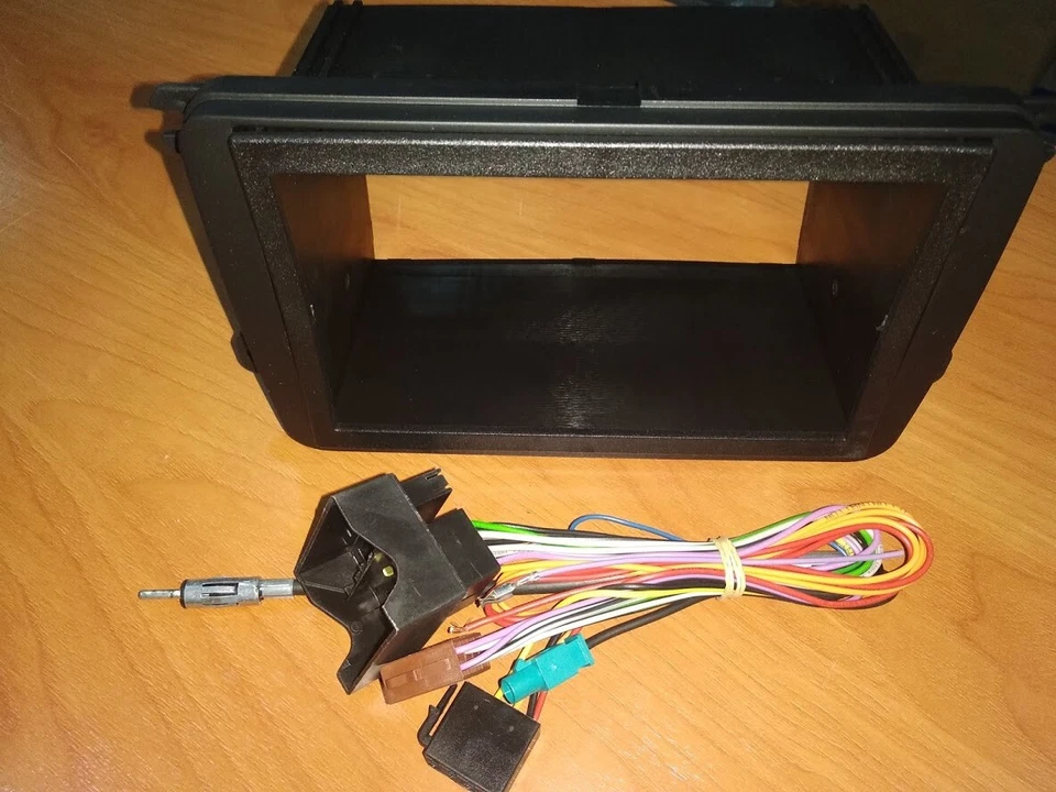 Marco adaptador montaje radio 1din Ford fiesta Focus Fusion C-Max Galaxy S-Max