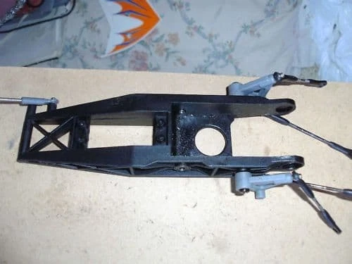 RAPTOR 30/50 V1/2 PITCH CONTROL & AILERON CONTROLS - Bild 1 von 1