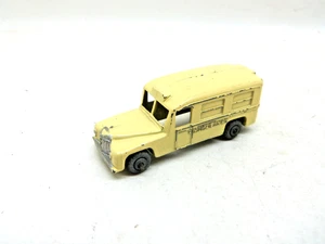 Matchbox Lesney 14a Daimler Ambulance (49cm) Cream Body, Metal Wheels - 1955 - Picture 1 of 5