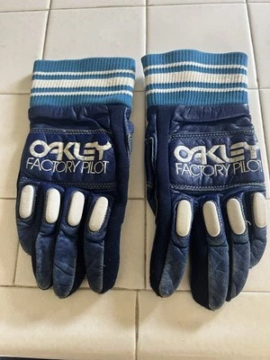 Luvas de piloto de fábrica vintage Oakley tamanho pequeno couro azul GORE TEX isolado - Imagem 1 de 3