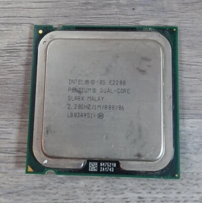 INTEL E2200 E2200 2.2GHZ 1MB 800MHZ PROCESSOR INTEL Pulled Working - Image 1 of 2