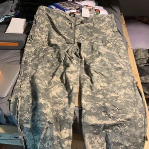 TROUSERS Gore-Tex COLD/WET WEATHER ( GEN III) 8415-01-538-6677 Size Large -reg - Picture 1 of 13