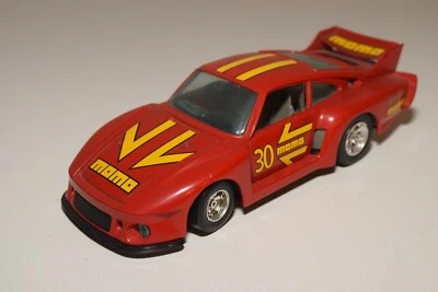 A20 1:24 BBURAGO BURAGO 142 0142 PORSCHE 935 TT 935TT MOMO QUASI COME NUOVO - Immagine 1 di 4