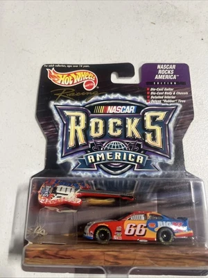 Nuevo en caja De colección 1999 Hot Wheels NASCAR Rocks America Diecast 1/64 Darrell Waltrip Foto 1 de 4