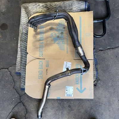 Coletor de tubos de escape 2004 2005 2006 2007HONDA CBR 1000RR FABRICANTE DE EQUIPAMENTO ORIGINAL  - Imagem 1 de 4