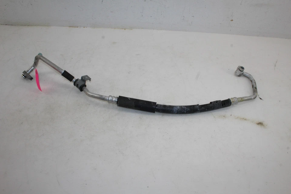 Manguera de succión de aire acondicionado Subaru WRX STI 2015-2021 2,5 L OEM EP121 Foto 1 de 4