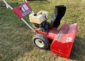 Snapper 8261 8HP (2) stage snow blower with Electric Start.