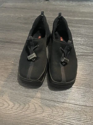 ¡Raro! Zapatos sin cordones deportivos vintage de cuero Prada para mujer Foto 1 de 4