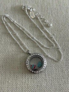 Origami Owl Silver Mini Locket w/Crystals, Charms and Chain/Necklace Set "NIB" - Picture 1 of 10