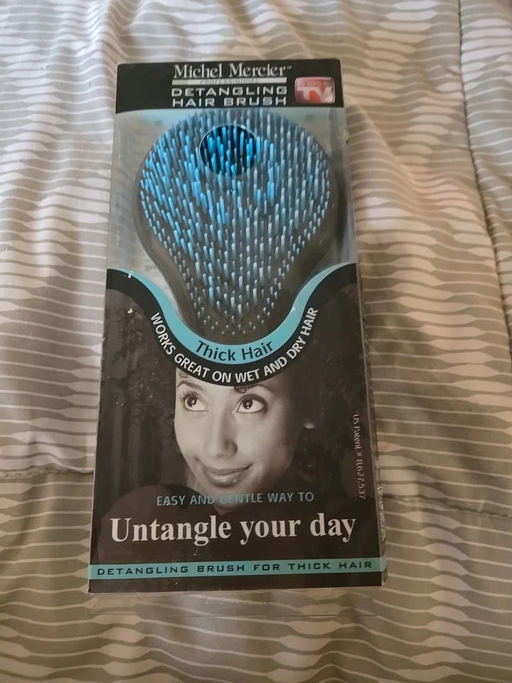 Cepillo desenredante de madera Michel Mercier Ultimate, cabello normal Foto 1 de 3