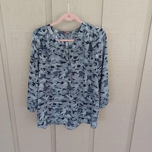 NYDJ Camo Print Perfect Blouse Size L Women Button Three Quarter Sleeve - Picture 1 of 12