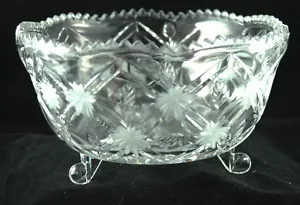 Beautiful Press Glass Footed Scalloped Edged Bowl - Picture 1 of 6