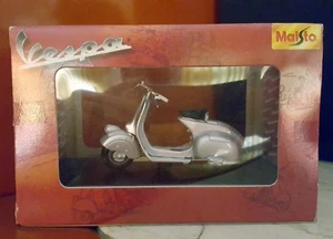Vespa Modelo 98 (1946). Marca Maisto. Escala 1:18 - Imagen 1 de 4