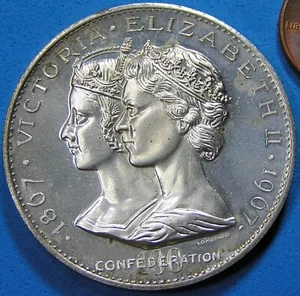 Canada 1867-1967 Confederation Medal Victoria-Elizabeth, Free S/H after 1st Item - Picture 1 of 4