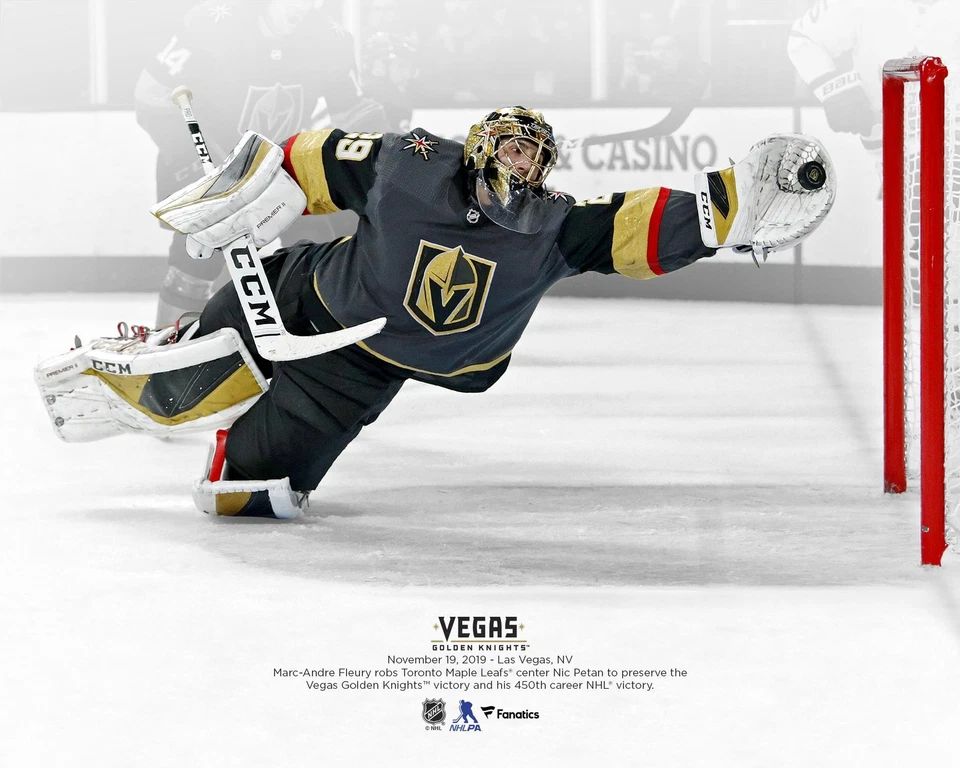 Marc-Andre Fleury Vegas Golden Knights неподписанное дайвинг сохранить против кленовых листьев фото - Изображение 1 из 1