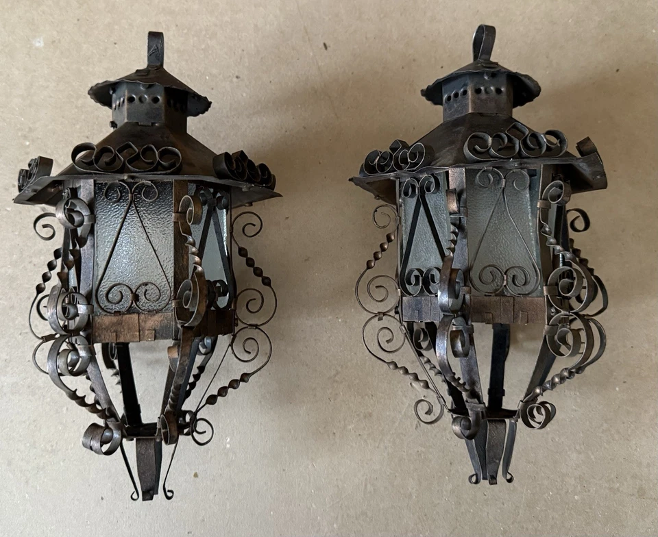 Juego de linternas velas renacimiento español gótico católico vintage años 60 pátina de cobre Foto 1 de 4