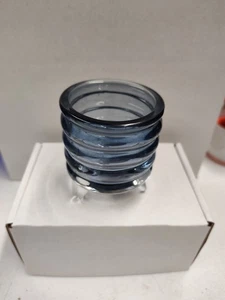 Candelabro con patas de vidrio acanalado azul Saskia votivo/tealight - Imagen 1 de 11