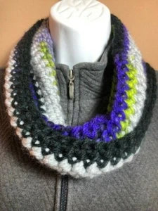 Infinity Crochet Scarf ~ 2.5 x 50 ~ Charisma Gray with Multi Color Fun Border  - Imagen 1 de 6