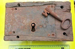 Georgian (1817 ish) wooden door rim lock WORKS PERFECTLY - Picture 1 of 5