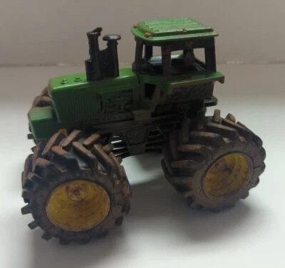 ETRL John Deere 8310 Tractor Ultra Ultra Rare Premier Muddy Series 1:64 - Image 1 of 4