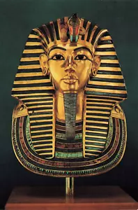 POSTCARD Gold Mummy Mask, Treasures of Tutankhamun Egyptian 18th Dynasty - Picture 1 of 2