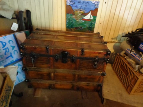 2 ANTIQUE FLAT TOP TRUNKS-REFINISHED NJ PICKUP Cover