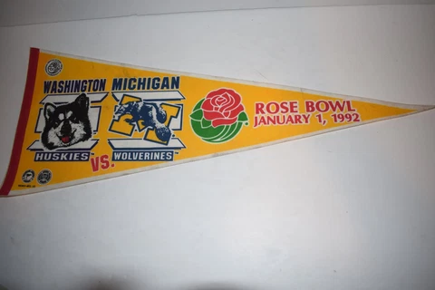 Vintage 1992 Washington Huskies ROSE BOWL Pennant  29" -VS Michigan   (PEK91) Cover