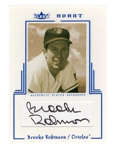 BROOKS ROBINSON 2003 FLEER AVANT AUTO AUTOGRAPH #151/300 **ORIOLES** HOF - Picture 1 of 2