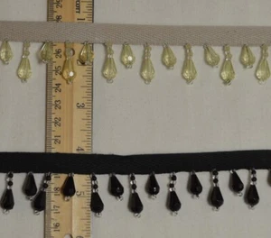 Recorte - Banda tejida de 1/2"" con flecos de cristal lágrima de 1"" - negro o verde claro - BTY - Imagen 1 de 3