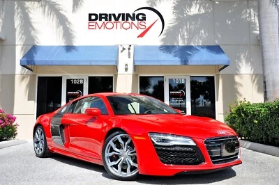 2014 Audi R8 5.2L V10 COUPE! 6-SPEED MANUAL!! CARBON BLADES! COLLECTOR!! - Image 1 of 4