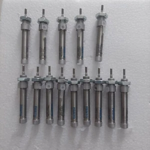 LOTTO 7 PEZZI NUOVO FESTO DSNU-10-25-P-MA 193987 Cilindro DSNU1025PMA - Foto 1 di 19