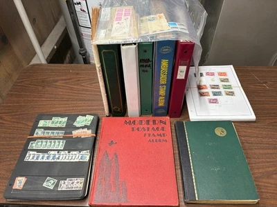 ¡Colección mundial de estampillas en álbumes y carpeta! ¡Lote de venta inmobiliaria! ¡Debes verlo! 👀👀 Foto 1 de 4