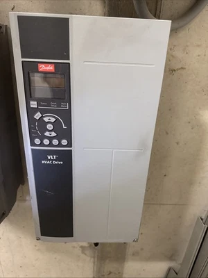 Danfoss Frequenzumrichter FC-102P5KT4E55H3XN - Bild 1 von 2