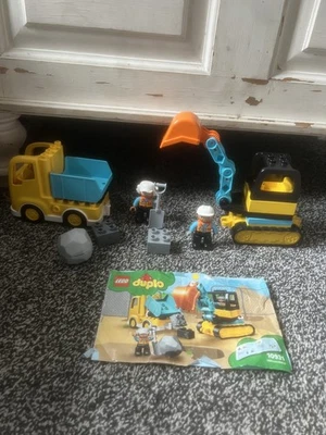 LEGO DUPLO: Truck & Tracked Excavator (10931) - Image 1 of 4