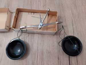 Soviet vintage manual scales equal-arms VR-20. USSR . original box . documents . - Picture 1 of 12